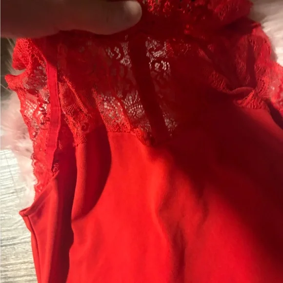 Chic Red Backless Dress - Picture 4 of 6